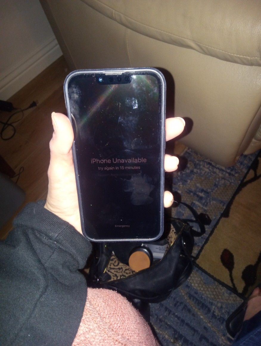 iCloud Locked iPhone 13