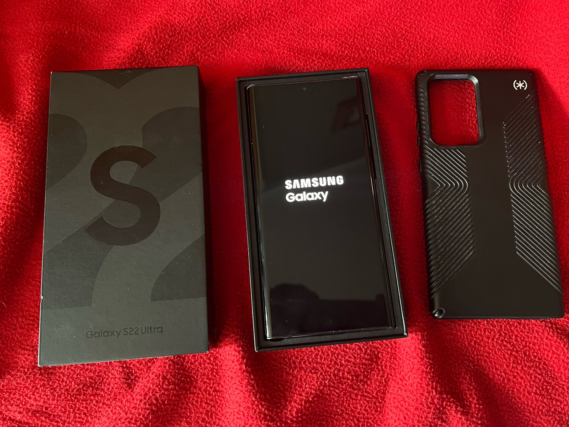 Samsung Galaxy S22 Ultra Like New