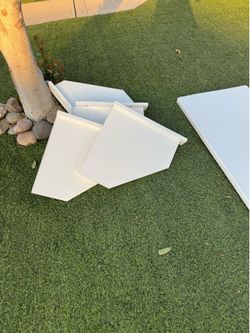 Free Shelves