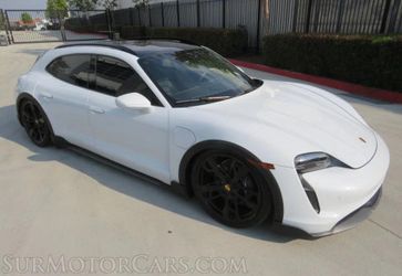 2022 Porsche Taycan Cross Turismo