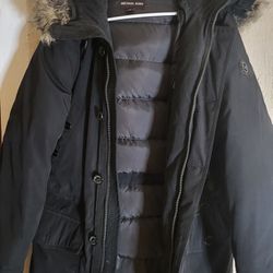 Michael Kors Women's Coat Black With Faux Fur Heavy Duty Coat Size Medium