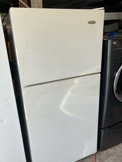 Refrigerator(DELIVERY AVAILABLE)