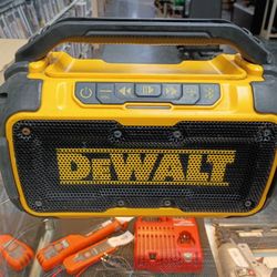 DeWalt Speaker 