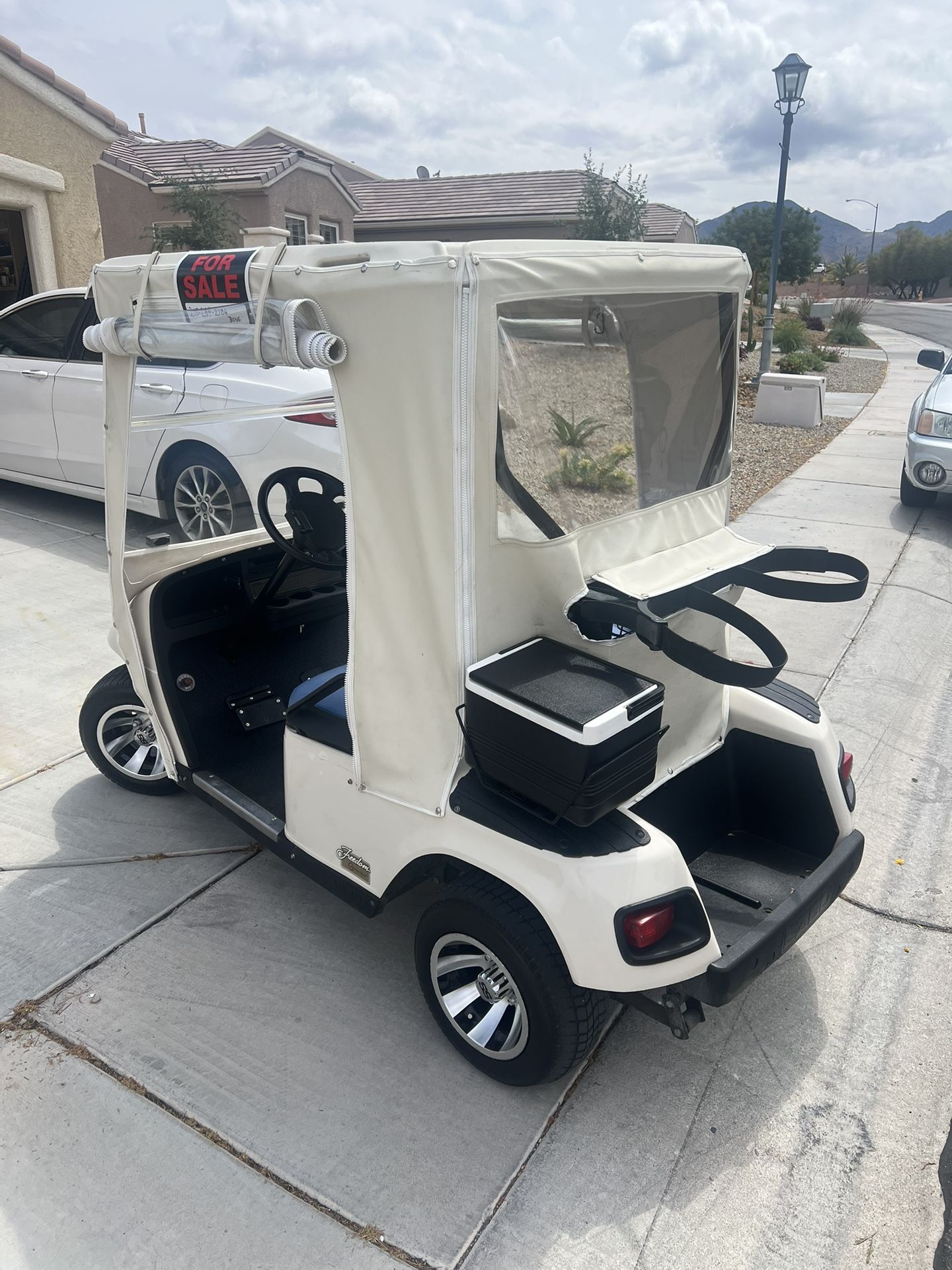EZGO FREEDOM GOLF CART