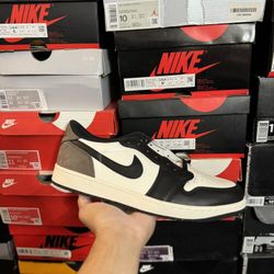 DS Jordan 1 Low Mocha size 12 