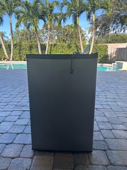 Small Refrigerator