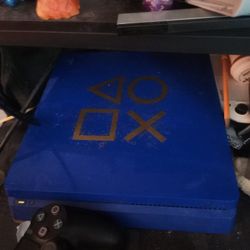 Days Of Play 1tb slim PS4 limited Edition