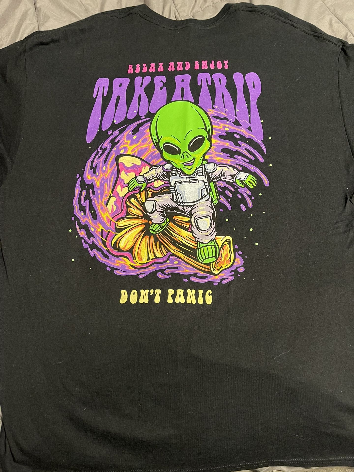 Graphic Tee Mens Alien Mens T Shirt