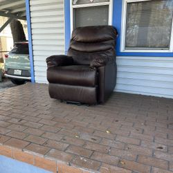 Reclinable Electrician . Electro Reclaimer