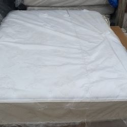 Queen Size Mattress And Box Spring Organic Cotton 