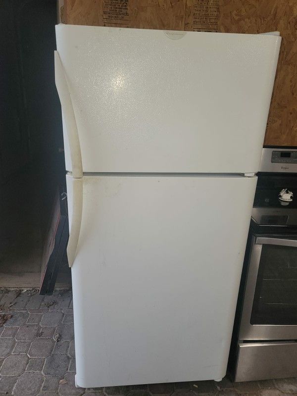 REFRIGERATOR