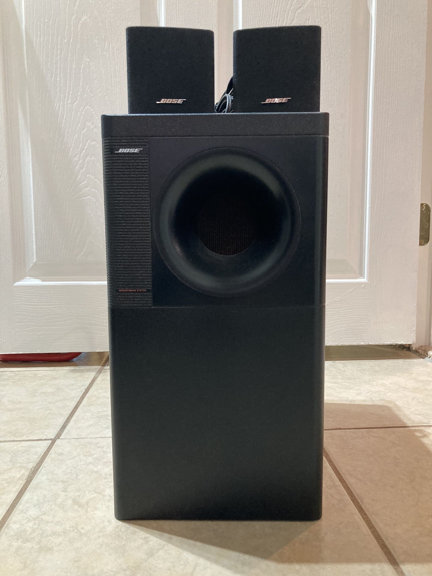 Bose Acoustimass 3 Series IV Subwoofer & 2 Satellite Speakers