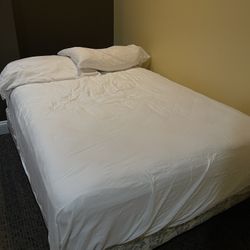 Full Bed Matress & Box Spring 