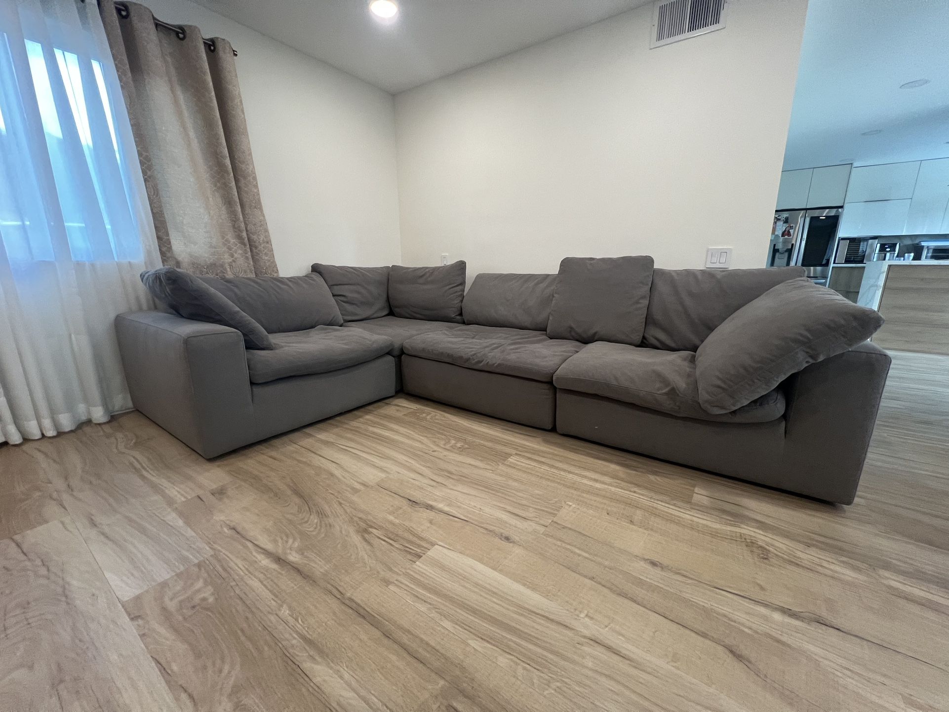 Cloud-Like Modular Sectional