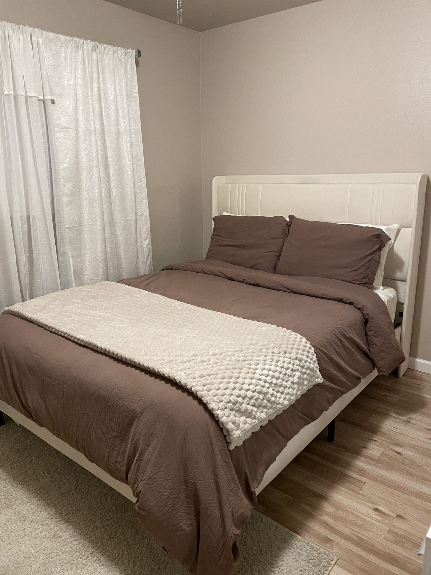 Queen Bed Frame with Mattres