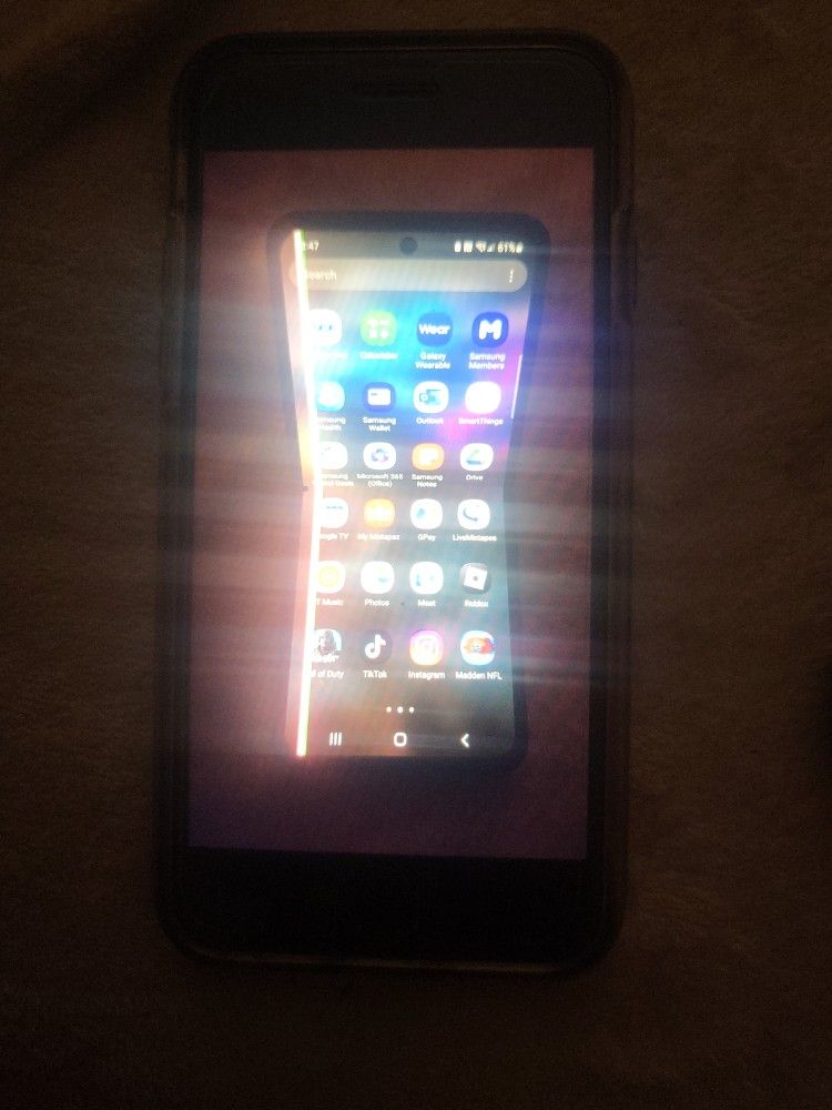 At&t Galaxy Z Flip for Sale in Phoenix, AZ - OfferUp