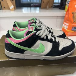 Nike Dunk Low Sb 9.5 mens