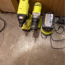 Drill W Battery Charger