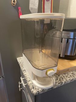 Rice dispenser