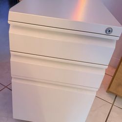 Sturdy 3-Drawer Metal File Cabinet — Lockable + On Wheels
