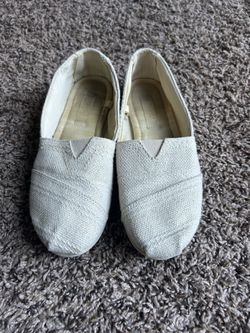 Slip on flats