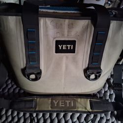 YETI BAG