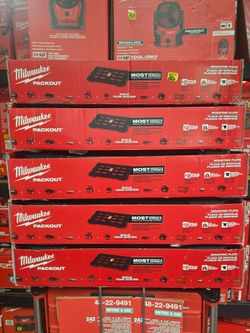MILWAUKEE PACKOUT MOUNTING PLATE