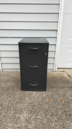 Black 3-Drawer Metal Filing Cabinet sorry no key 🔑