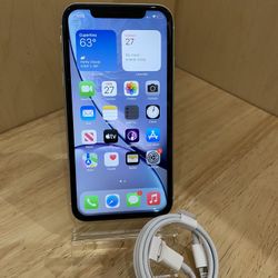 Last Day Black Friday Deal !!! IPhone XR  128 GB  White Unlocked For Any Carrier 