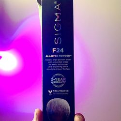 Sigma F24 All Over Powder Makeup Brush
