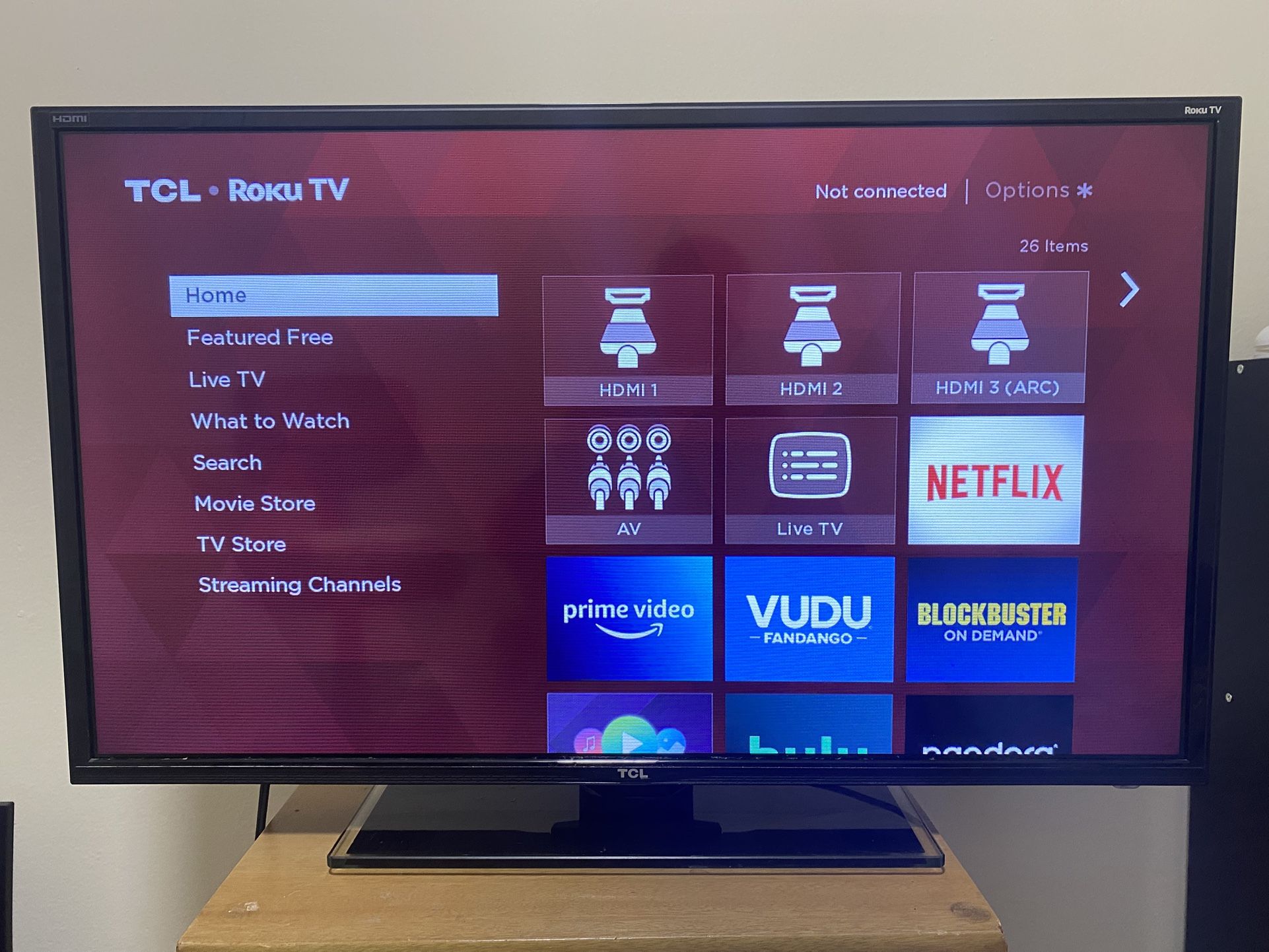 TCL Roku 32” TV – Works Great 