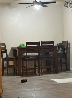 Dinner table solid wood