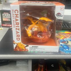 Pokémon Center, Charizard  Figure