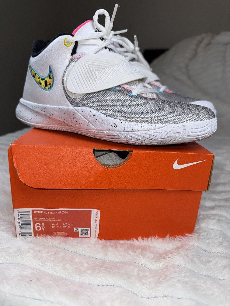 Kyrie Flytrap 3 GS