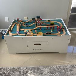 Melissa & Doug play Table And Wooden Train Set