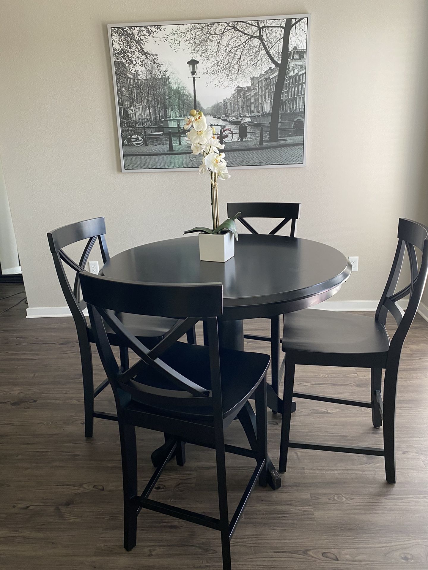Round High Top Kitchen Table for Sale in Jacksonville, FL OfferUp