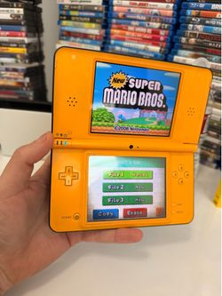 Nintendo dsi xl has 50 games downloaded