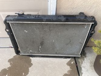 Toyota Land Cruiser Radiator
