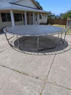 Free Trampoline