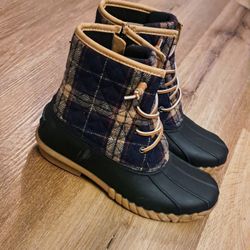 WOMEN'S STQ NAVY/TAN PLAID WINTER BOOTS SZ 9 NEW INSULATED LADIES WATERPROOF NEW