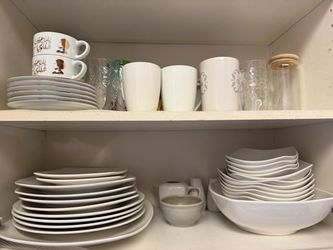 Full Kitchen Dinnerware Set Lot - Plates, Mugs & Serving Bowls