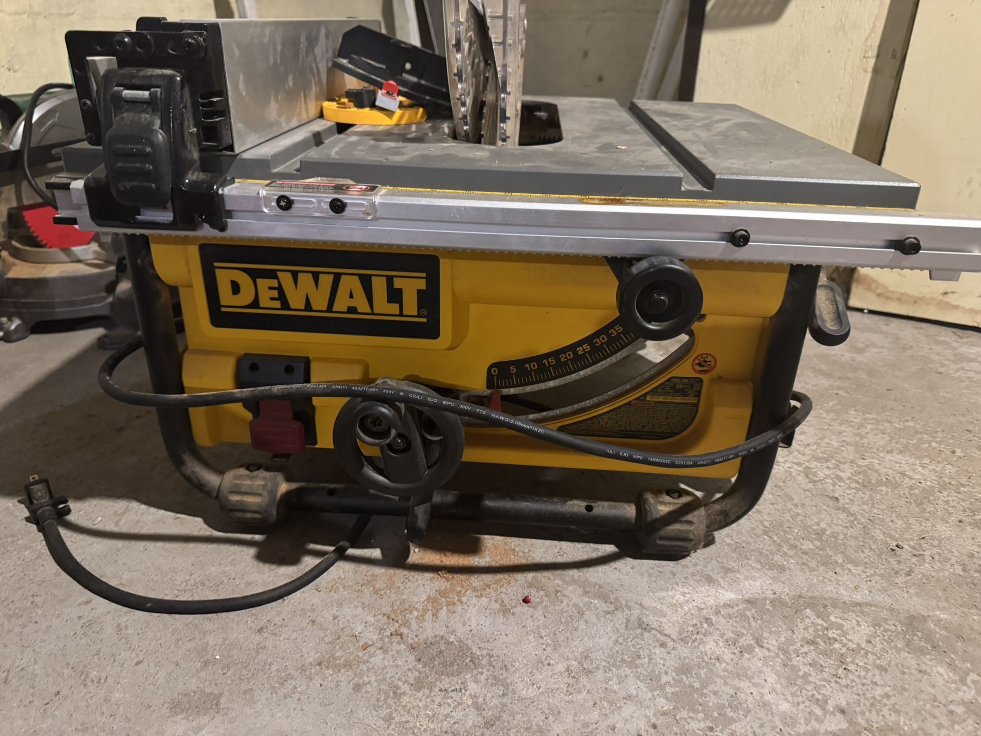 Dewalt Table Saw