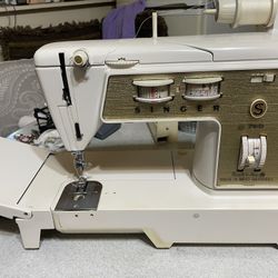 Singer 760 Sewing Machine 
