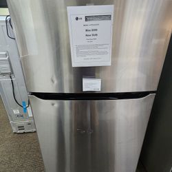 24 cu. ft. Top Mount Freezer Refrigerator with
Multi-Flow Air System in Stainless Steel,
Garage Ready