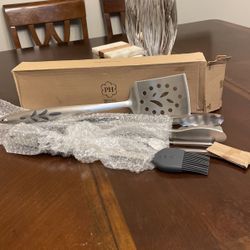 Princes House Barbecue 4 Pc. Grilling Tool Set $80 