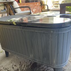 Table/drink Cooler