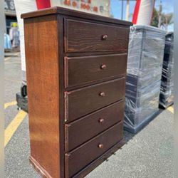 5 drawers dresser  / Five drawers dresser /  Cajonera 5 gavetas /  Comoda