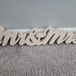 Mr & Mrs Decor (2 items)