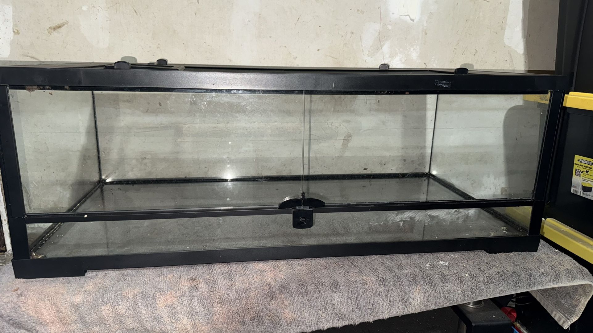 40 Gallon Reptile Enclosure 