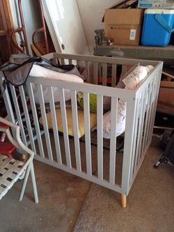 Crib